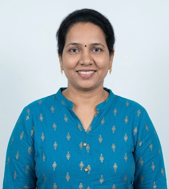Rekha Manohar Chandani - Part time Cook and Patient Care and Elderly Care and Baby Sitter in Hadapasar in Mumbai